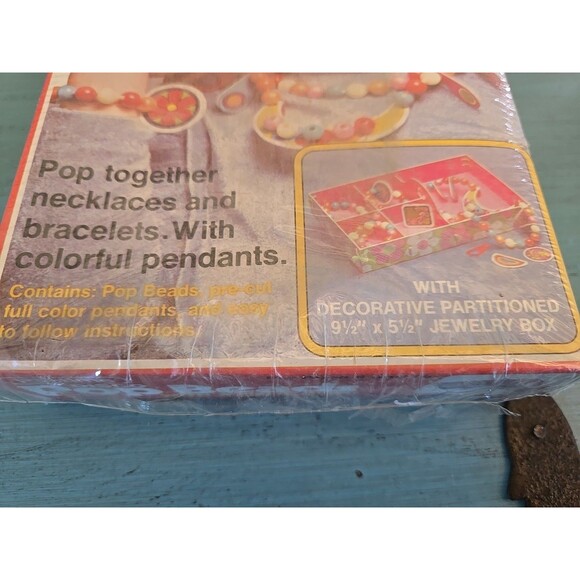 Rare Vtg NOS 1979 Disco Pop Beads By Pastime Jewelry Box Ages 6 + POP Together - Picture 8 of 8